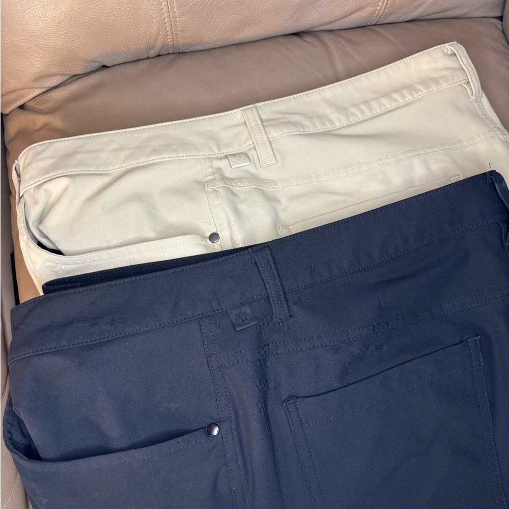 lululemon athletica Men's Pants - Black and Cream